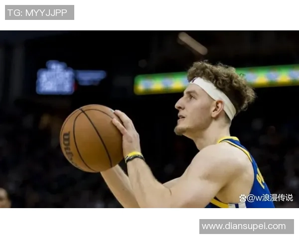 汤普逊重返赛场,勇士球迷翘首以待 汤普逊重返赛场,勇士球迷翘首以待